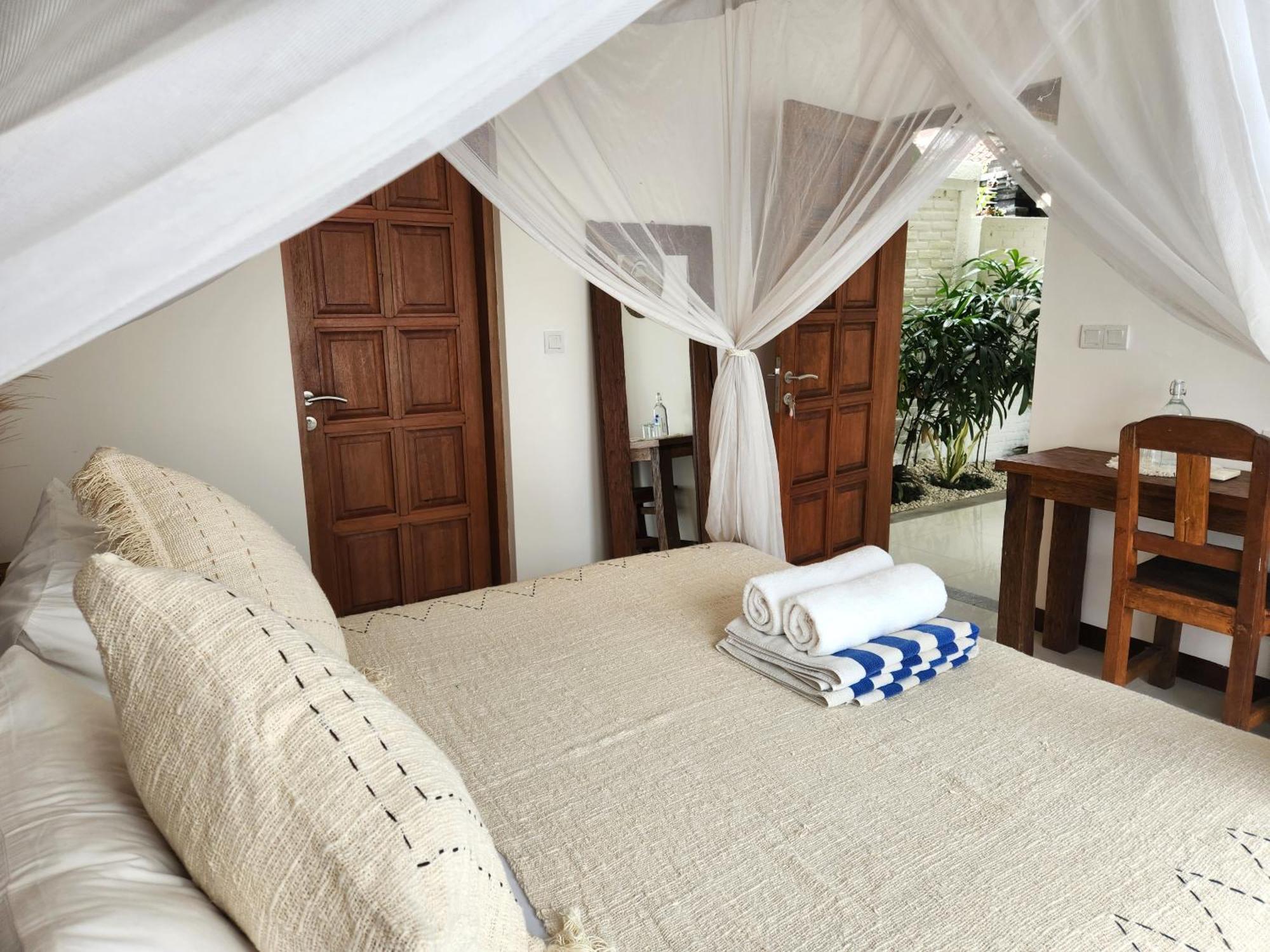 The Calmtree Bungalows Canggu Oda fotoğraf